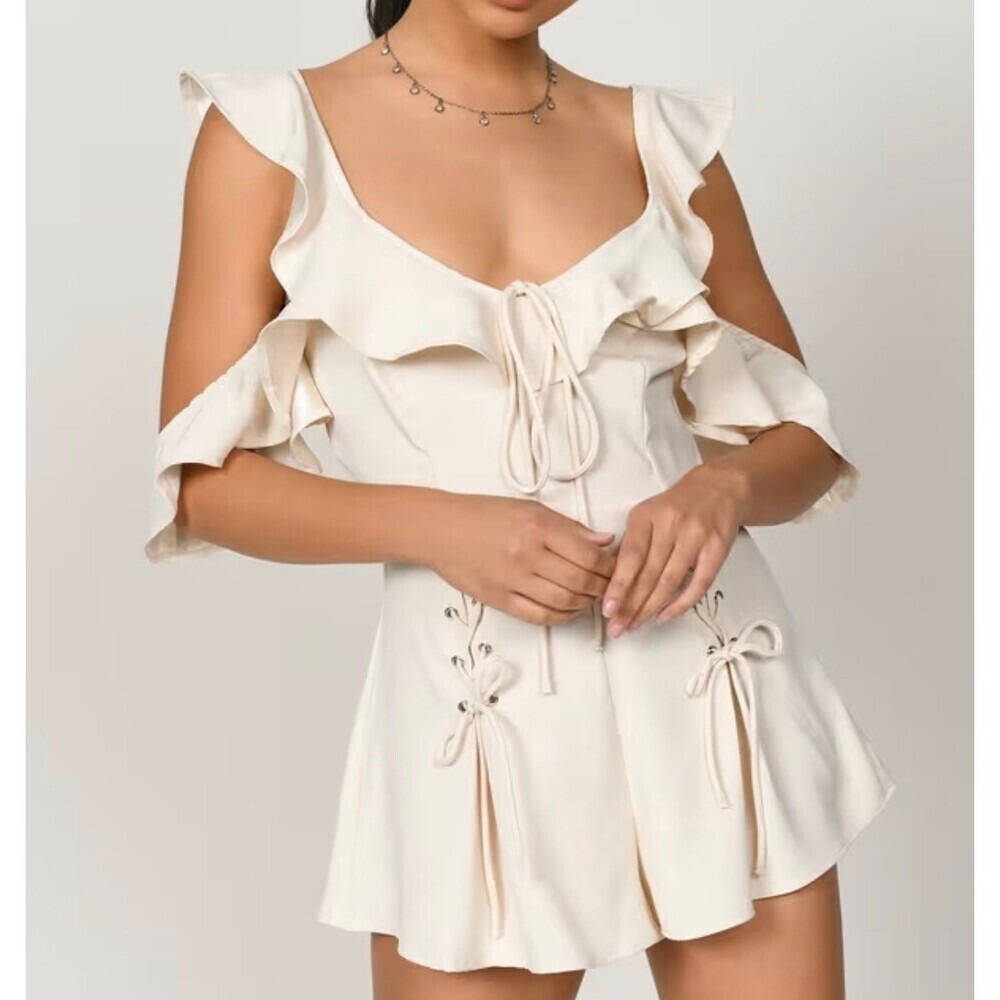 Tobi SLOAN IVORY TIERED RUFFLE LACE UP ROMPER jumpsuit one piece SZ SM